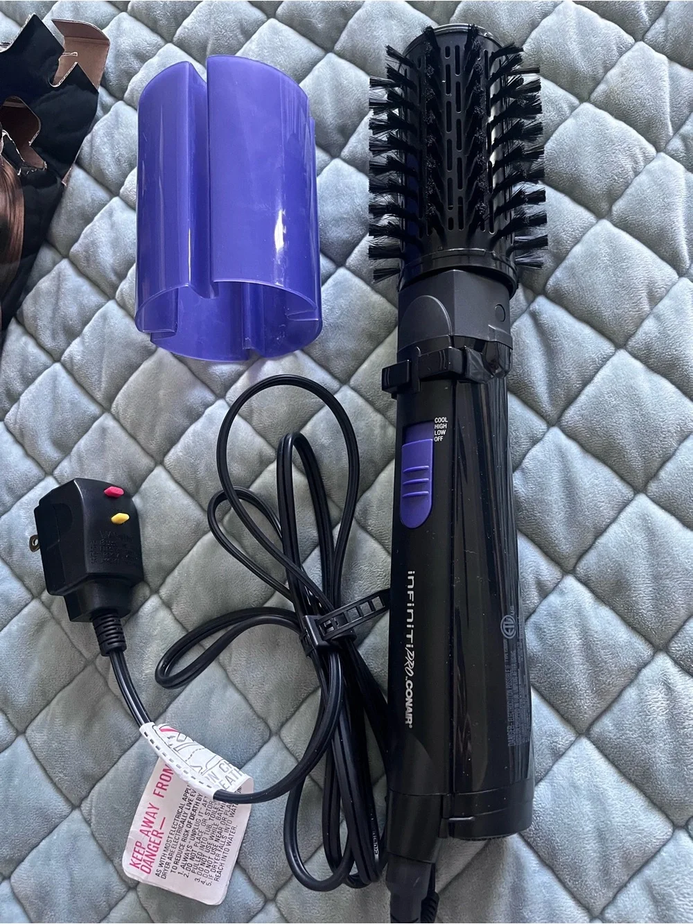 INFINITIPRO BY CONAIR Spin Air Rotating Styler/Hot Air Brush, 2-inch, Black